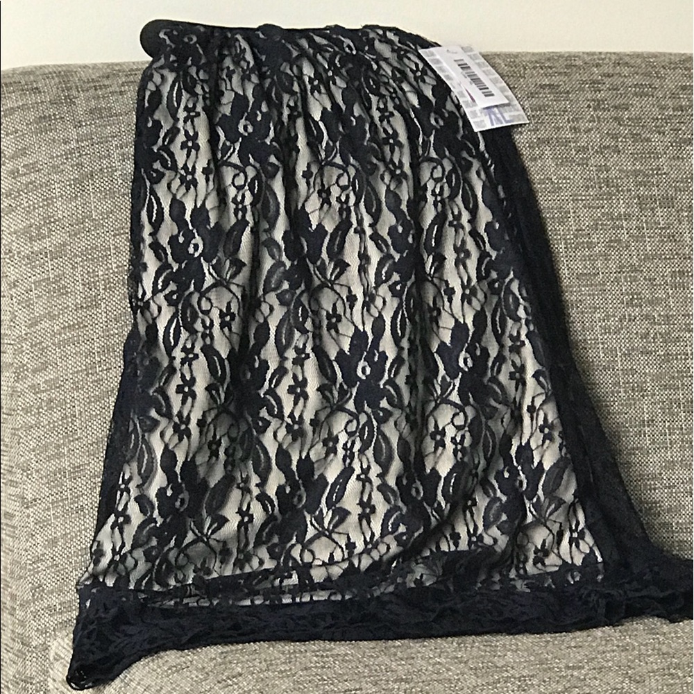 XL lace overlay LulaRoe Lola.